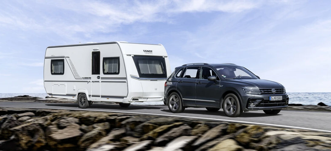 Fendt Apero 495 SG Caravan Deluxe caravan huren- luxe caravan huren - Caravan huren Gelderland